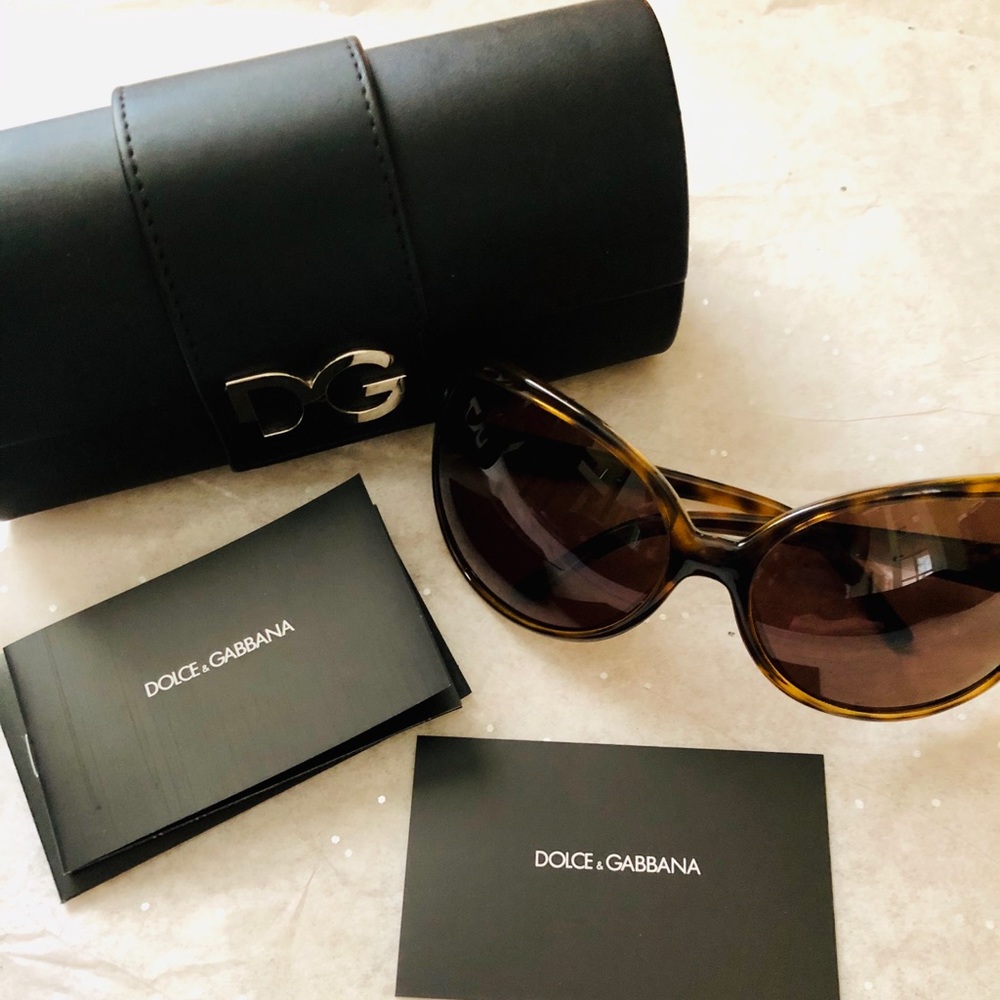💯Authentic Dolce & Gabbana leopard sunglasses